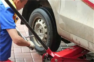 大荔附近拖车24小时服务热线电话